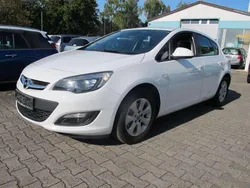 Weiß Gebraucht 2015 Opel Astra Style Kleinwagen | 4.900 € (Guter Preis)