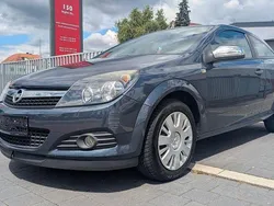 Grau Gebraucht 2009 Opel Astra GTC Selection Coupé | 2.490 € (Guter Preis)