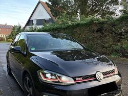 Schwarz Gebraucht 2019 VW Golf VII Edition Kleinwagen | 19.900 € (Guter Preis)