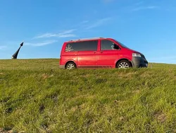 Rot Gebraucht 2004 VW T5 Van | 12.000 €