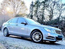 Grau Gebraucht 2013 Mercedes C200 Limousine | 11.999 €