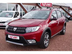 Rot Gebraucht 2019 Dacia Sandero Stepway Kleinwagen | 13.950 € (Teuer)