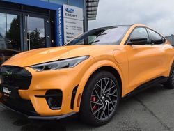 Orange Gebraucht 2022 Ford Mustang Mach-E GT SUV | 43.950 € (Superpreis)