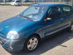 Blau Gebraucht 1999 Renault Clio II Kleinwagen | 399 € (Teuer)