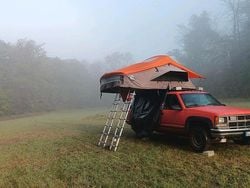 Orange Gebraucht 1996 Chevrolet Suburban SUV | 19.999 €