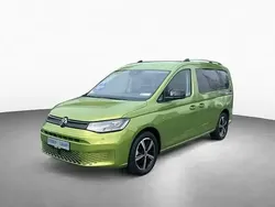 Golden green metallic Neu 2025 VW Caddy Maxi Van / Kleinbus | 50.300 €