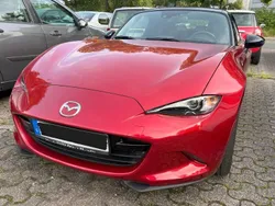 Rot Gebraucht 2016 Mazda MX5 Exclusive-Line Cabrio | 16.950 € (Guter Preis)