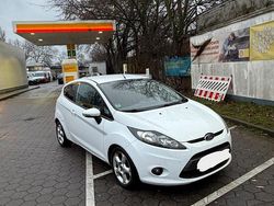 Weiß Gebraucht 2009 Ford Fiesta Limousine | 1.650 € (Superpreis)