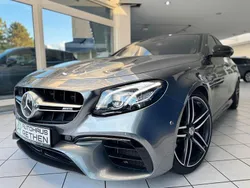 Grau Gebraucht 2017 Mercedes E63S AMG AMG Limousine | 66.990 € (Teuer)
