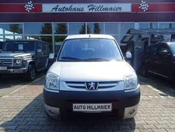 Silber Gebraucht 2003 Peugeot Partner Premium Van / Kleinbus | 2.555 €