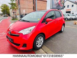 Rot Gebraucht 2013 Toyota Verso-S Life Van / Kleinbus | 6.850 € (Teuer)
