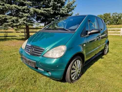 Grün Gebraucht 1999 Mercedes A140 Classic Limousine | 1.999 € (Fairer Preis)