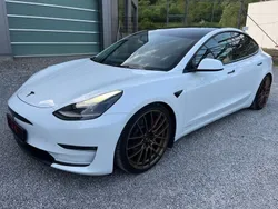 Weiß Gebraucht 2022 Tesla Model 3 Performance Limousine | 27.990 € (Guter Preis)