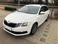 Weiß Gebraucht 2020 Skoda Octavia Kombi | 8.750 € (Fairer Preis)