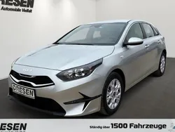 Silber Neu 2025 Kia Ceed Sportswagon Vision Kombi | 20.280 € (Superpreis)