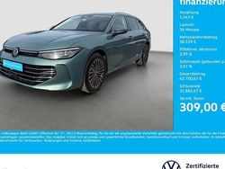Grün Gebraucht 2024 VW Passat Elegance Kombi | 39.801 € (Superpreis)