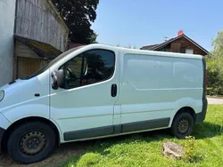 Weiß Gebraucht 2011 Opel Vivaro Van | 6.250 €