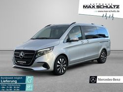 Silber Gebraucht 2024 Mercedes V220 Style Van / Kleinbus | 63.070 €