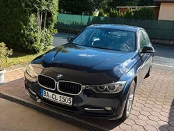 Blau Gebraucht 2013 BMW 320 Sport Line Limousine | 9.500 € (Guter Preis)
