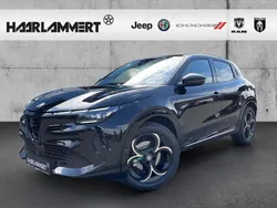 Schwarz Neu 2025 Alfa Romeo Junior SUV | 36.990 € (Guter Preis)