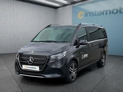 Grau Gebraucht 2025 Mercedes V300 Van / Kleinbus | 76.299 €