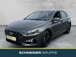 Grau Gebraucht 2024 Hyundai i30 Trend Limousine | 22.990 € (Superpreis)