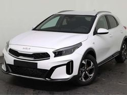 Deluxe white metallic Neu 2025 Kia XCeed City SUV | 25.682 € (Guter Preis)