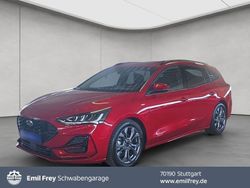 Fantasticrot metallic Gebraucht 2024 Ford Focus ST-Line X Kombi | 24.500 € (Guter Preis)