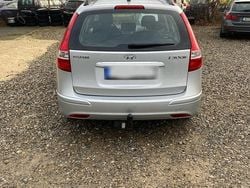 Grau Gebraucht 2012 Hyundai i30 Kombi | 4.400 € (Fairer Preis)