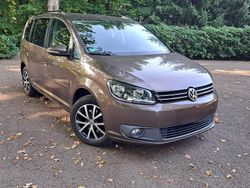 Braun Gebraucht 2011 VW Touran Comfortline Van / Kleinbus | 8.500 € (Etwas zu teuer)