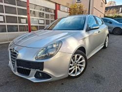 Grau Gebraucht 2012 Alfa Romeo Giulietta Turismo Limousine | 5.900 € (Guter Preis)