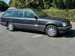 Schwarz Gebraucht 1994 Mercedes E320 Kombi | 5.750 €