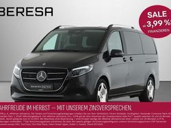 Grau Gebraucht 2024 Mercedes V300 Style Van / Kleinbus | 71.480 € (Teuer)