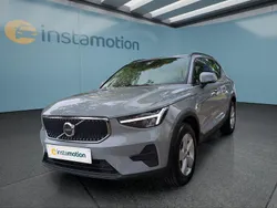 Grau Gebraucht 2023 Volvo XC40 SUV | 30.799 € (Guter Preis)