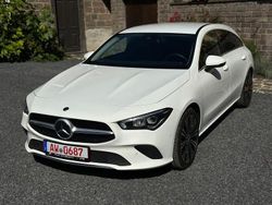 Weiß Gebraucht 2021 Mercedes CLA200 Shooting Brake Business Kombi | 18.862 € (Etwas zu teuer)