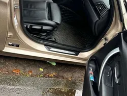 Beige Gebraucht 2013 BMW 318 Sport Line Kombi | 7.800 € (Fairer Preis)