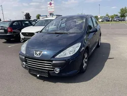 Dunkel blau Gebraucht 2006 Peugeot 307 Limousine | 2.600 € (Etwas zu teuer)