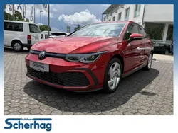 Rot (kings red metallic) Gebraucht 2021 VW Golf VIII GTE Kleinwagen | 23.470 € (Fairer Preis)