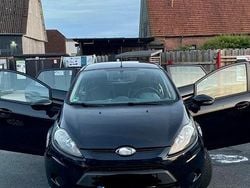 Schwarz Gebraucht 2009 Ford Fiesta Ambiente Kleinwagen | 2.800 € (Fairer Preis)