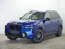 M marina bay blau metallic Gebraucht 2025 BMW X7 M Sport SUV | 114.835 €