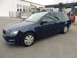 Blau Gebraucht 2018 Skoda Octavia Ambition Kombi | 8.000 € (Fairer Preis)