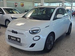 Weiß Gebraucht 2023 Fiat 500e Basis Limousine | 19.870 € (Guter Preis)