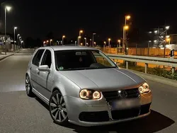 Silber Gebraucht 2003 VW Golf IV Kleinwagen | 1.500 € (Fairer Preis)