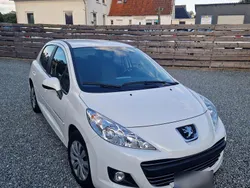 Weiß Gebraucht 2009 Peugeot 207 Sport Limousine | 2.699 € (Superpreis)