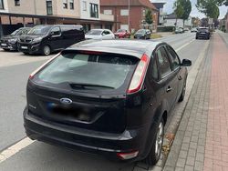 Schwarz Gebraucht 2009 Ford Focus Kleinwagen | 2.500 € (Fairer Preis)
