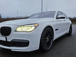 Weiß Gebraucht 2014 BMW 740 Comfort Edition Limousine | 29.999 €