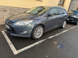 Grau Gebraucht 2012 Ford Focus Titanium Kombi | 7.500 € (Etwas zu teuer)