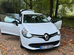 Weiß Gebraucht 2014 Renault Clio IV Kleinwagen | 6.425 € (Fairer Preis)