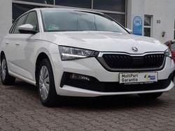 Candyweiss Gebraucht 2022 Skoda Scala Cool Plus Kleinwagen | 13.500 € (Guter Preis)
