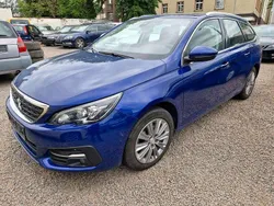 Blau Gebraucht 2019 Peugeot 308 Allure Kombi | 6.999 € (Fairer Preis)